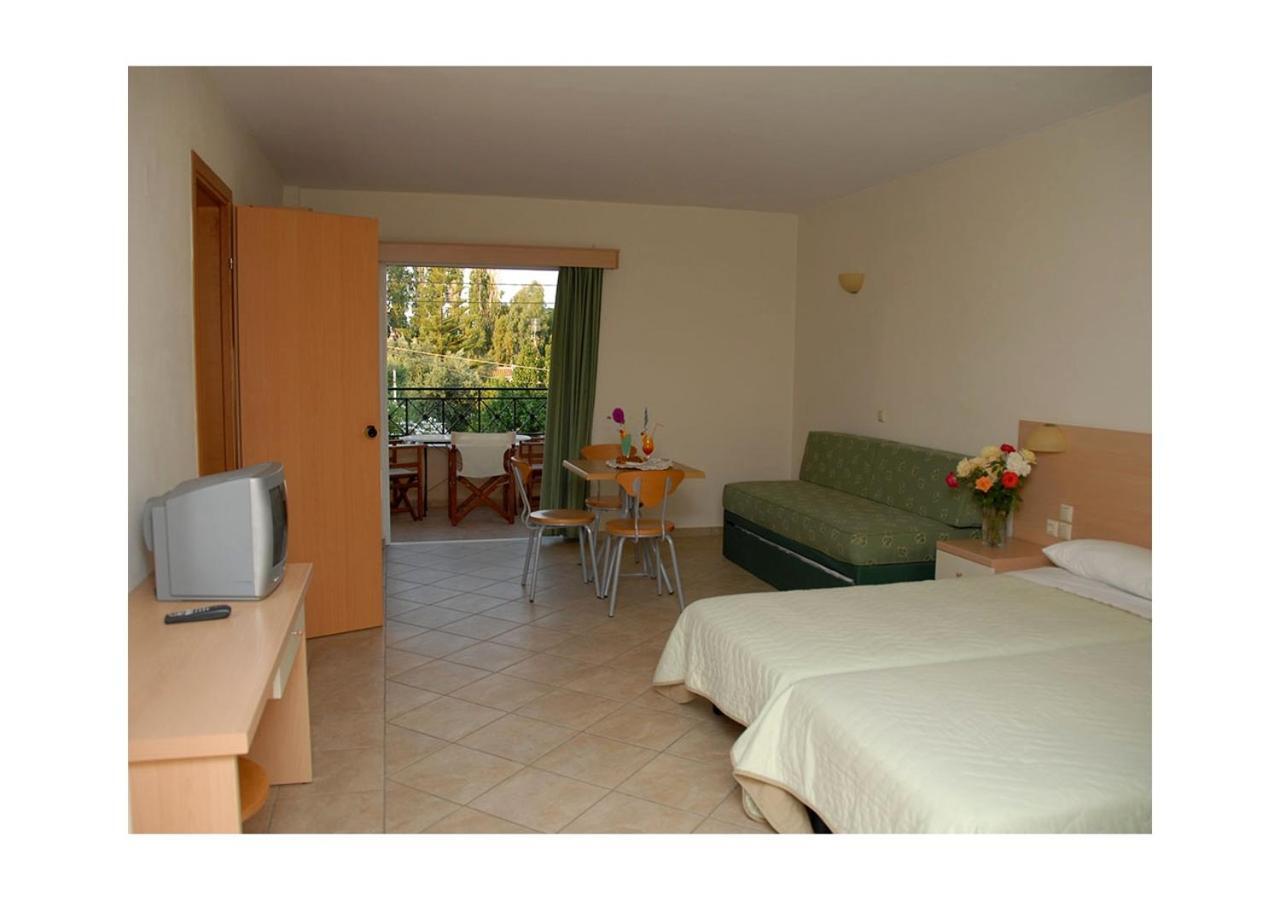 Thinalos Aparthotel Acharavi  Luaran gambar